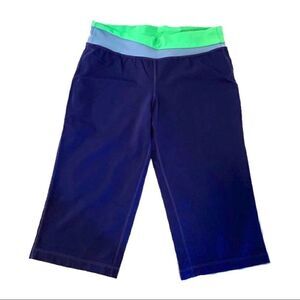 Patagonia Blue/Green Capri Yoga Pants Sz M
